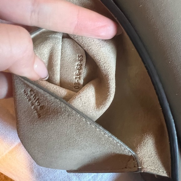 Chloe Faye Crossbody in Motty Grey - Picture 7 of 10